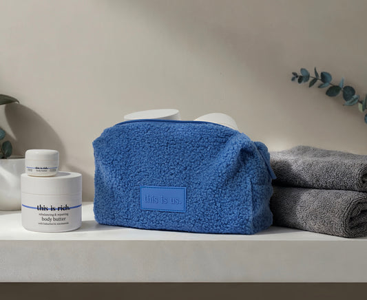 this is us. | Luxe toiletzakje blauw (6x)