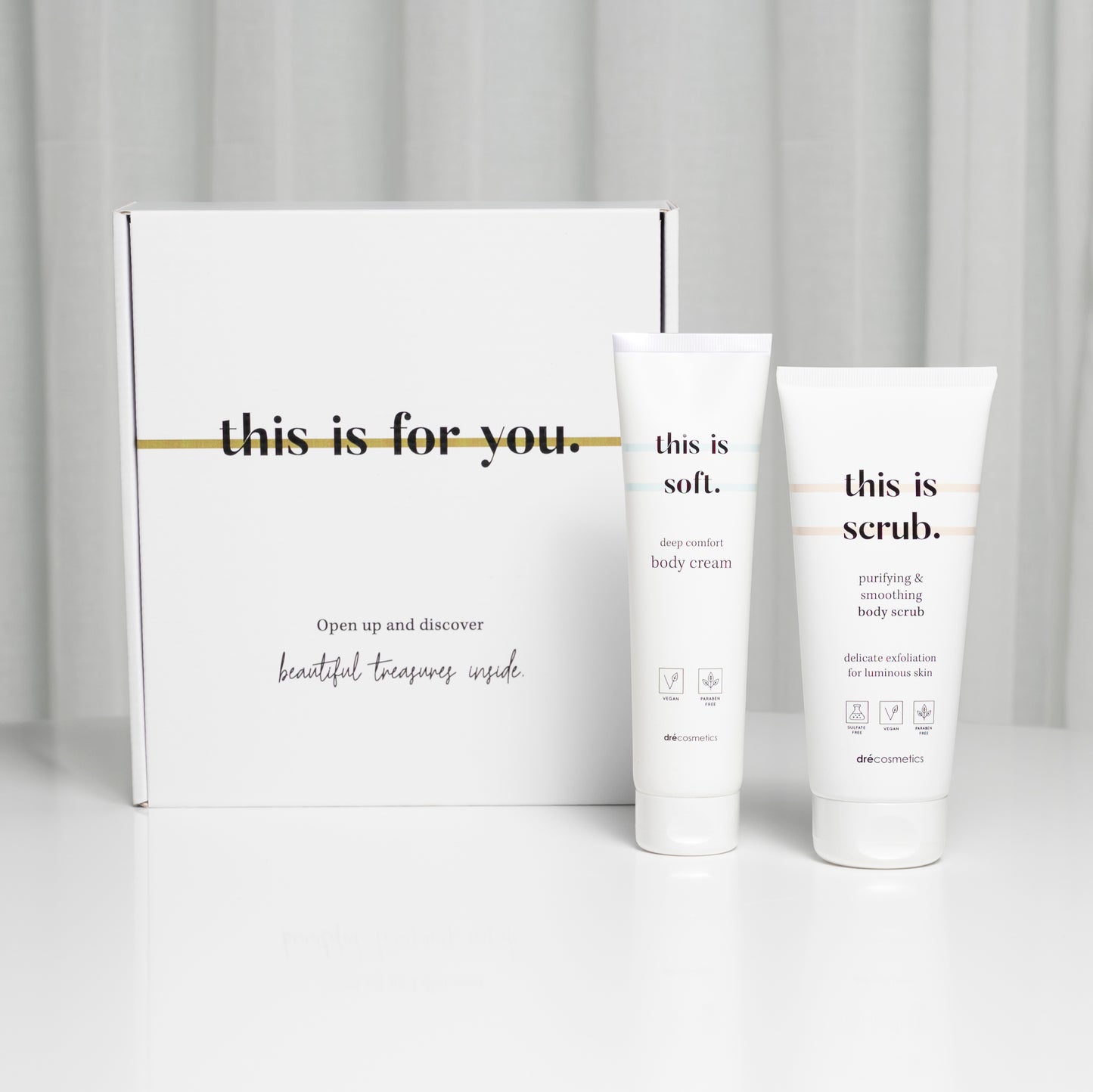 Cadeauset 'this is us.' (per 6) | body scrub (200ml) + body cream (150ml)