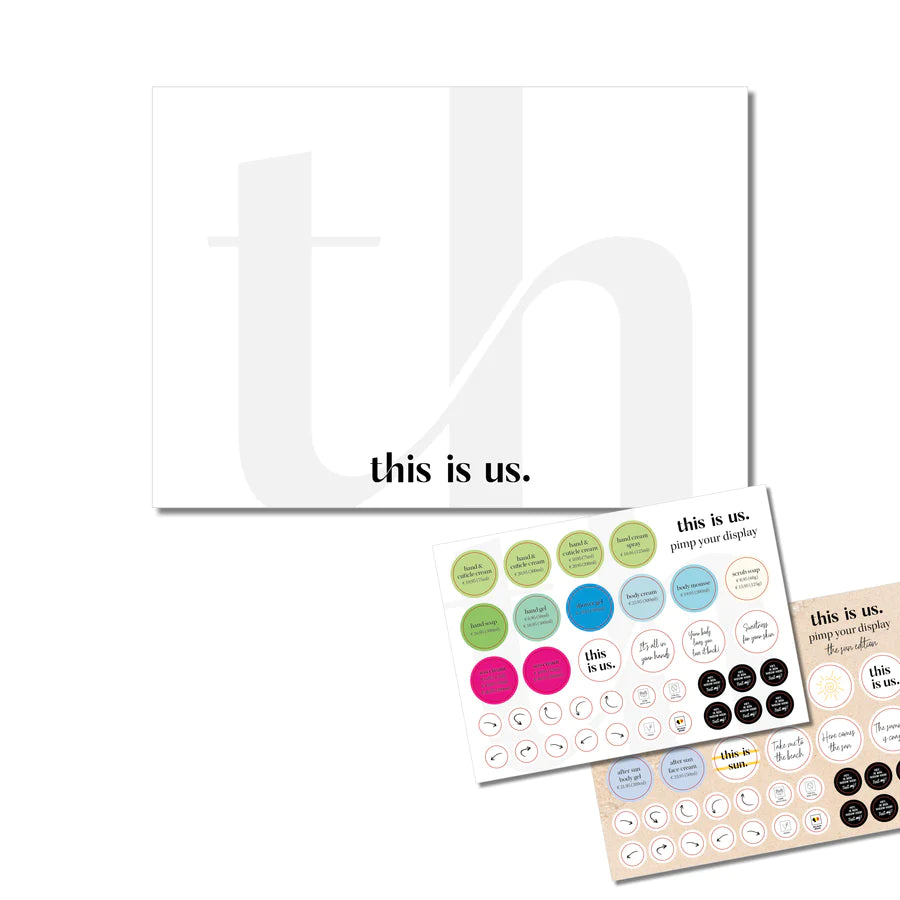 "this is us." | Display (vlak, A4, incl. stickervellen)